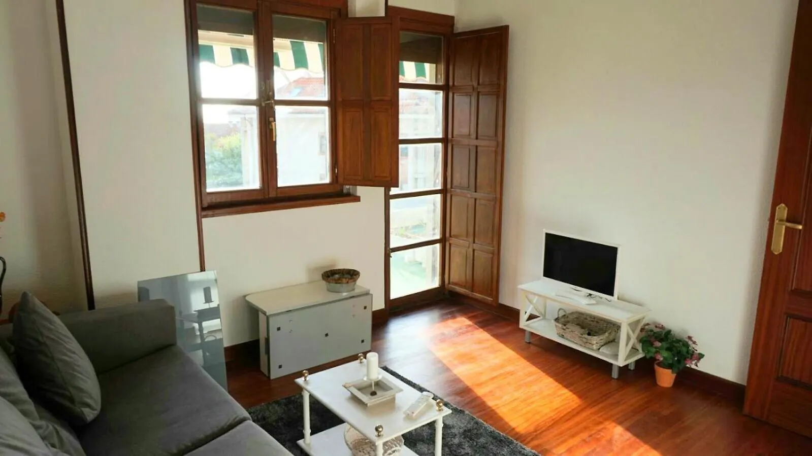 Tu Refugio En La Bahia De Santander Apartment Pedrena Spain
